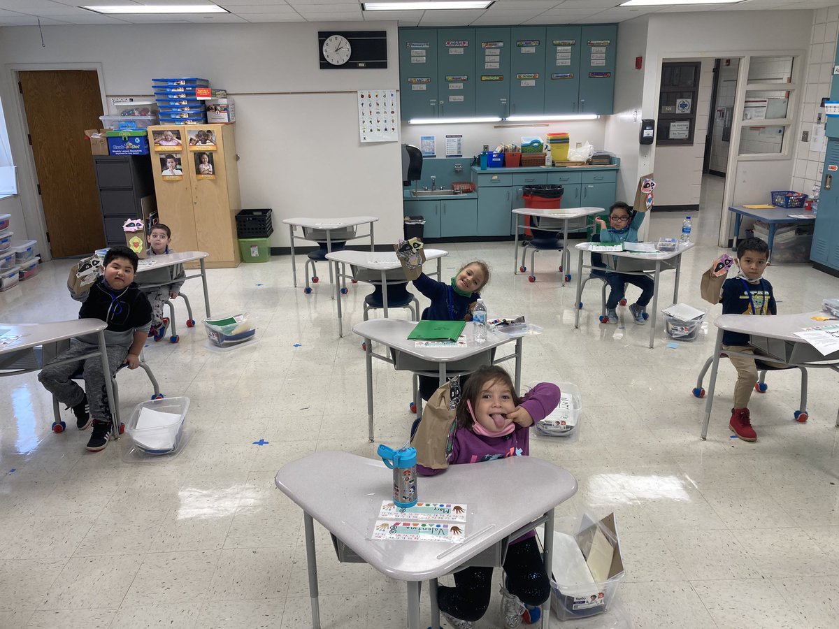 Kinderwright's tweet photo. Cohort B was small but mighty yesterday! It was so fun getting to know them and watching them work so hard!
#mckinleykinder #hardworkers https://t.co/kyM8hBsnby