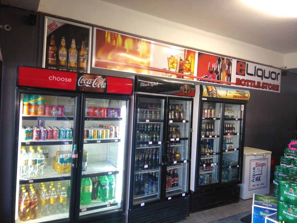 eliquorstores's tweet photo. Own a #eLiquor #BottleStore Store #Requirements https://t.co/q8OZobq2h7 https://t.co/2ThFmL0eSk