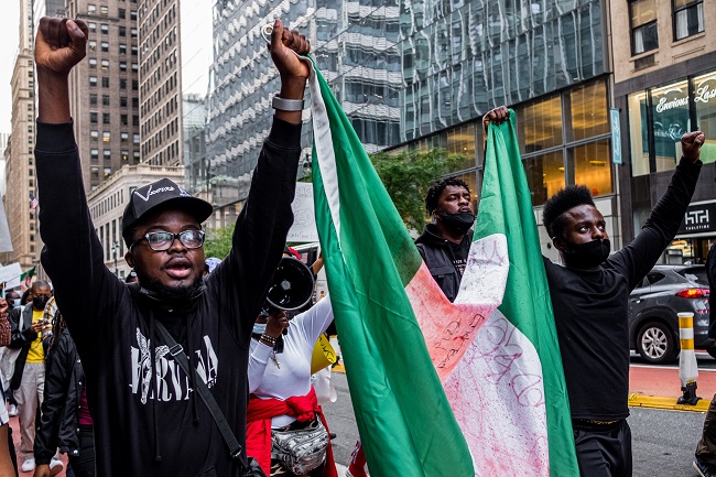 channelstv's tweet image. PHOTOS: #EndSARS Protest in New York
channelstv.com/2020/10/22/pho…

📷: @tiemokori