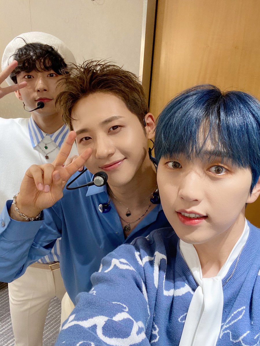 [#B1A4Story] 201022 엠카운트다운📸 '영화처럼'📽 감동적이면서도 오렌지색 하늘처럼🌇 청량한 무대까지🕺 모두 모두 어떠셨나요⁉️ #B1A4 #영화처럼...