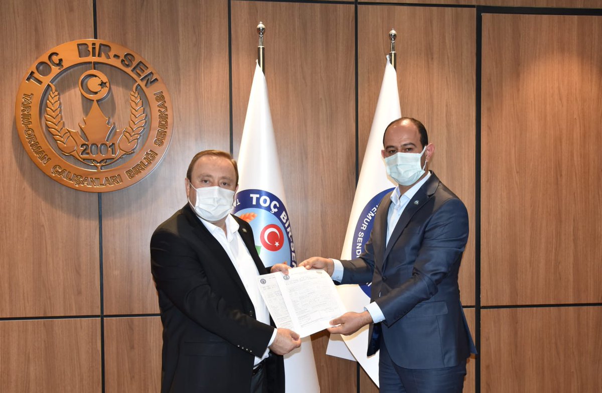 Kayseri Şubemizin bayrağını devralan Serkan Tildem Başkanımız ve beraberindeki Şube Yönetim Kurulu üyelerimize ziyaretleri ve Ailemize yeni katılan üyelerimizin formları dolayısıyla teşekkür eder, bu kutlu yolda kolaylıklar dileriz.

#toçbirsen #güçlüsendika #güçlüteşkilat