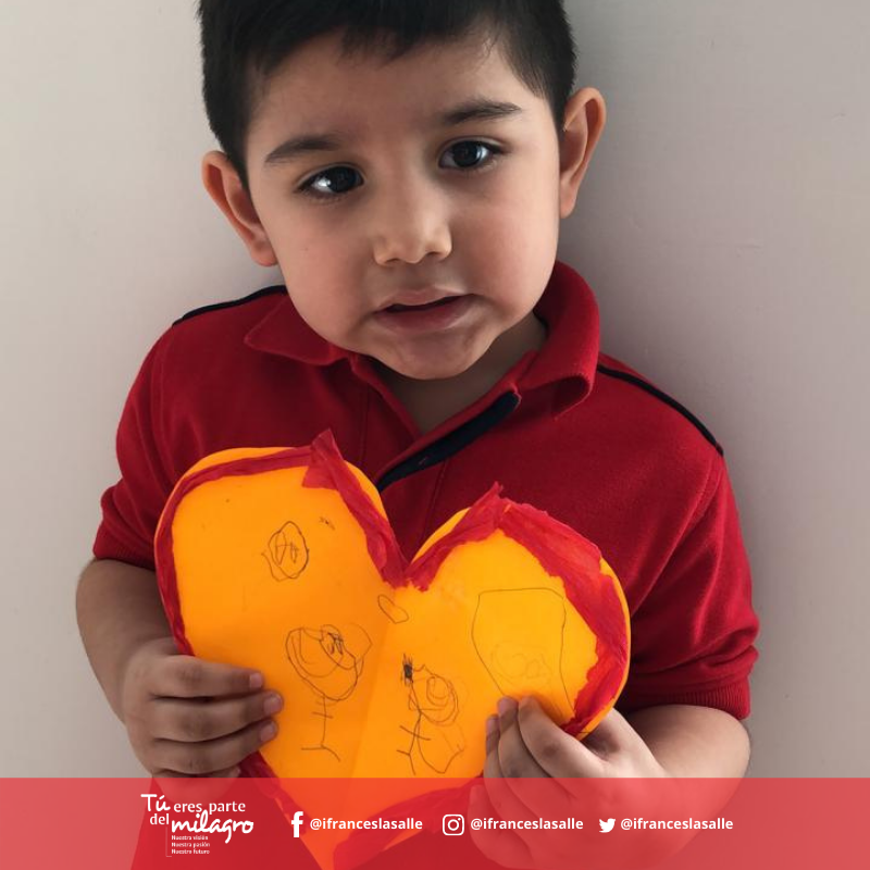 ifranceslasalle's tweet photo. Como parte de las actividades del cierre de las Jornadas Internacionales Lasallistas por la Paz, en Preescolar realizamos una reflexión, lección y manualidad sobre este valor ¡Elegimos la paz! ⭐🕊️ #ILDP2020 #YoElijoLaPaz #TúEresParteDelMilagro #YoSoyFrancésLaSalle https://t.co/JJPAzDyvVd