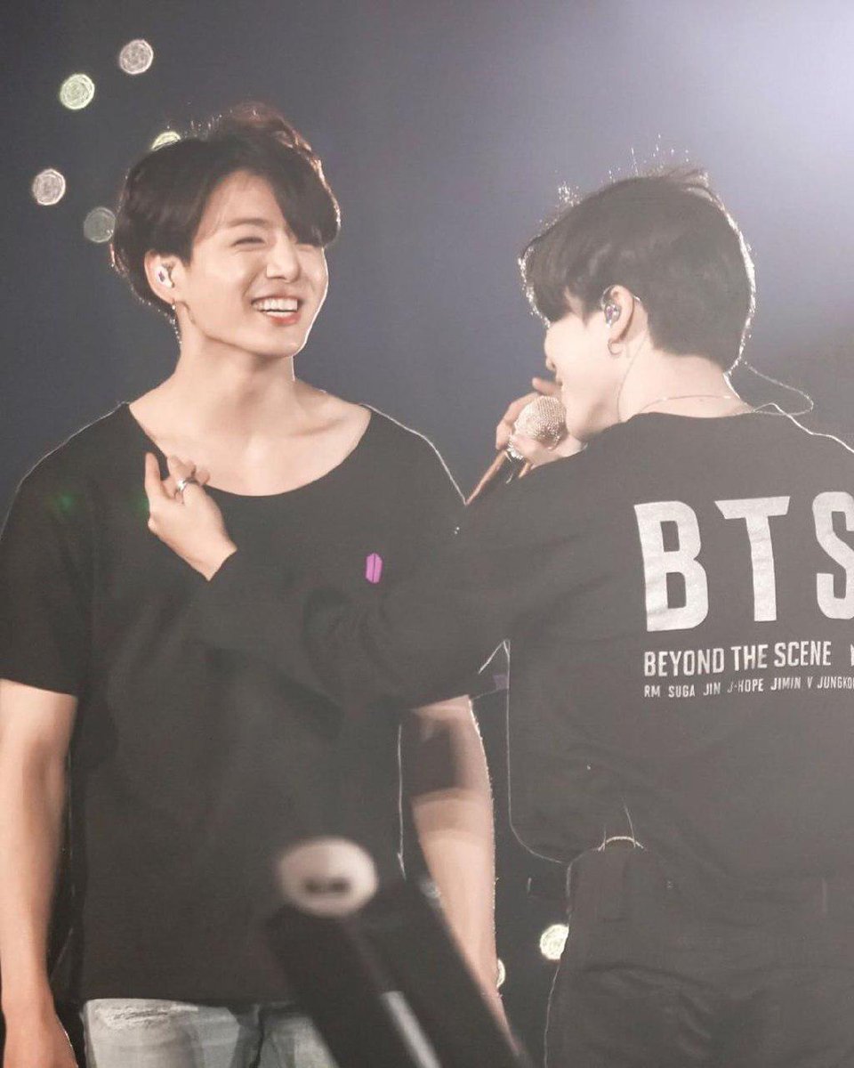 jikook's devastating photo sequence; a thread