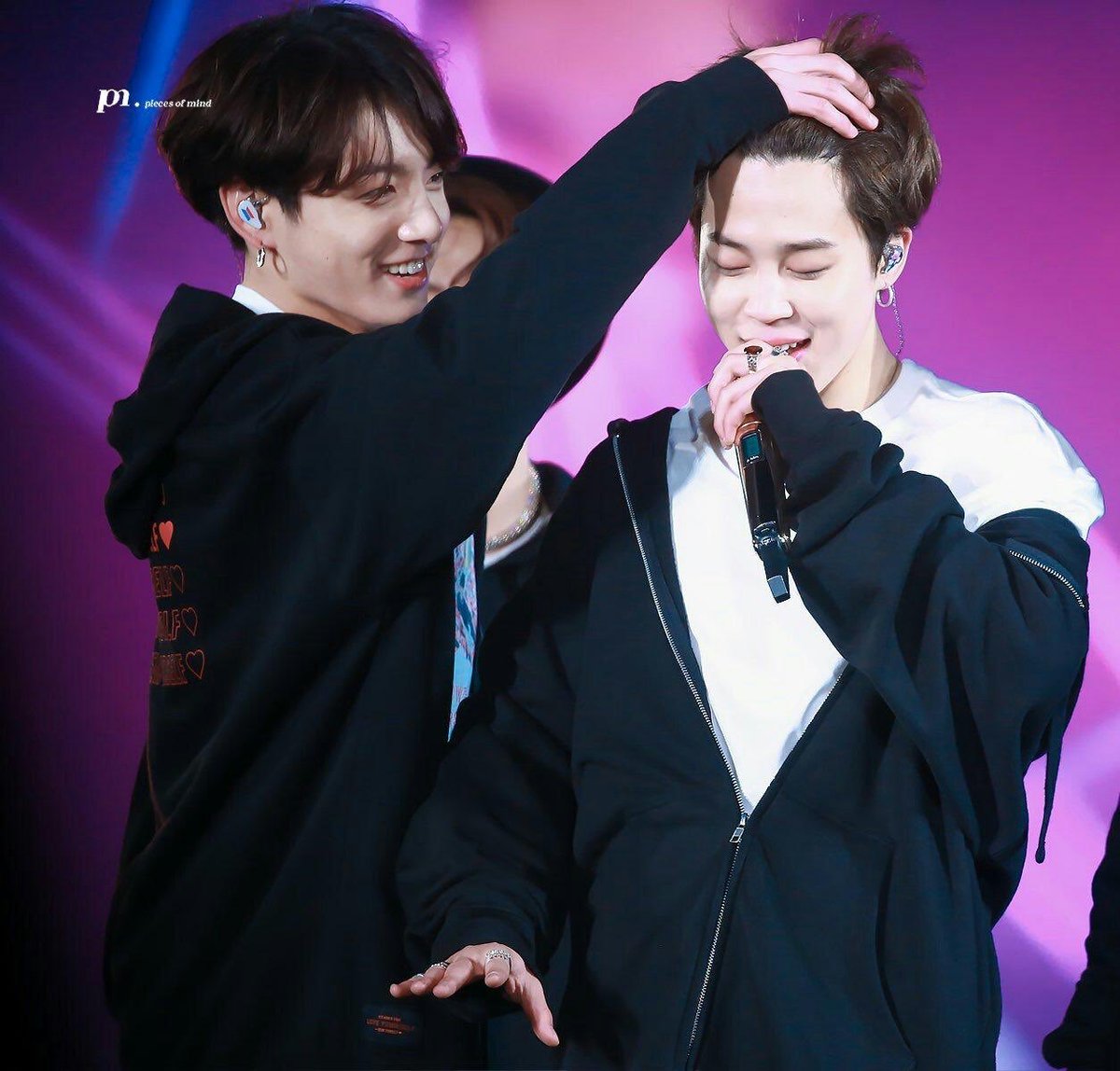 jikook's devastating photo sequence; a thread