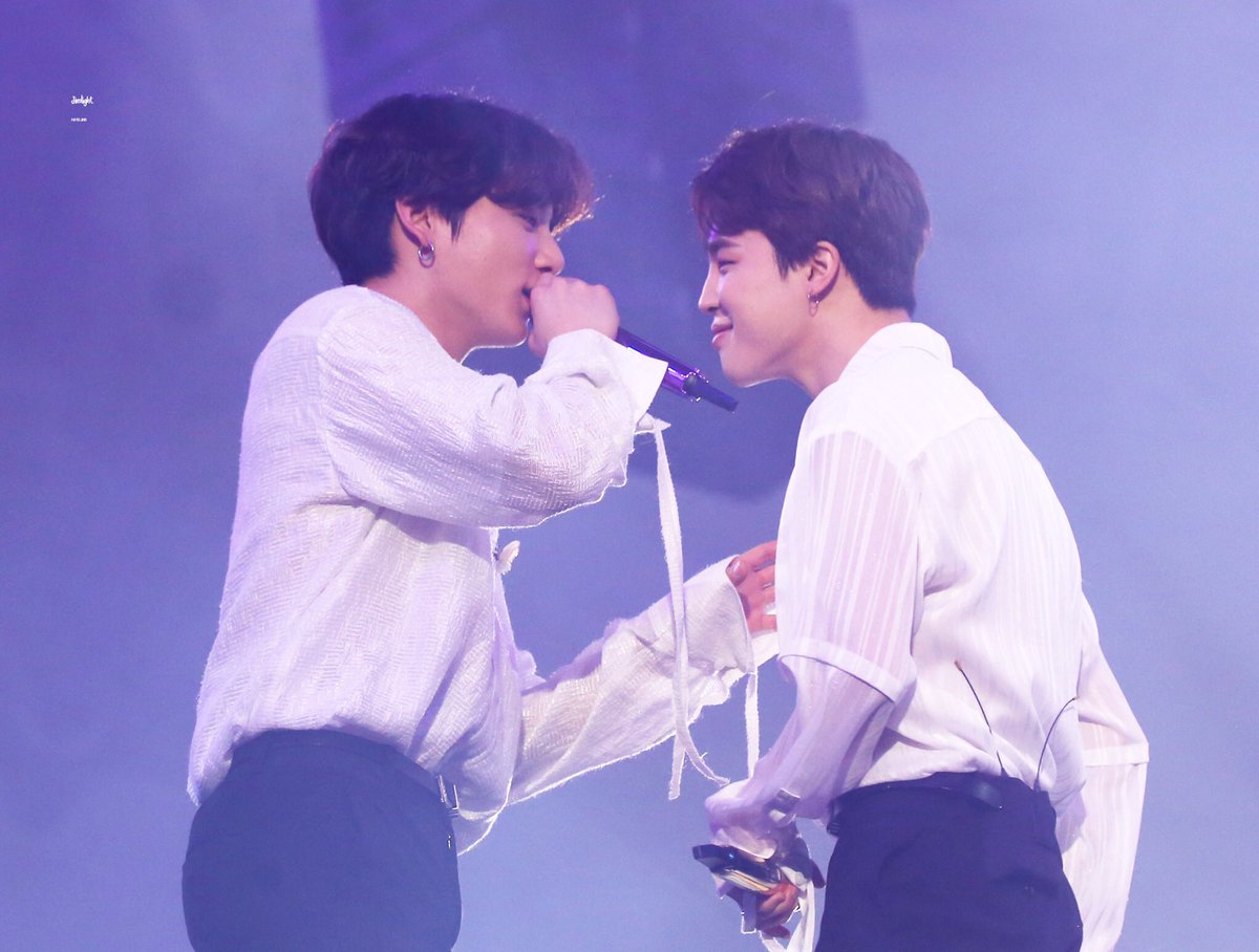 jikook's devastating photo sequence; a thread