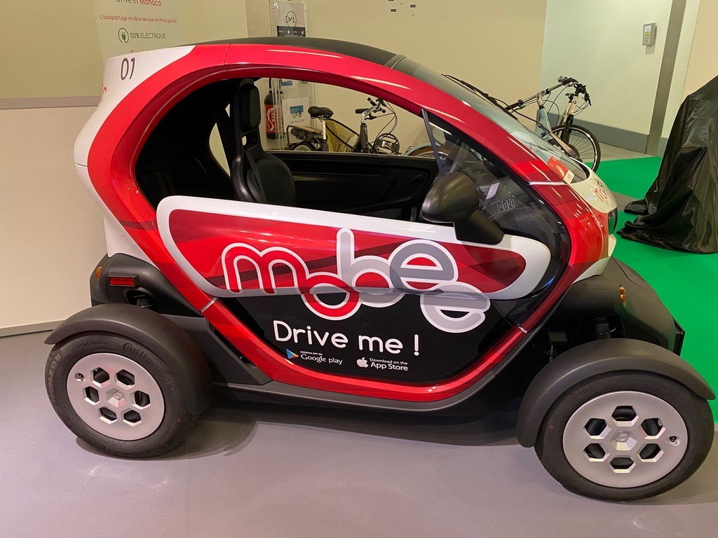 mullygraph's tweet photo. EVER Monaco, visite de SAS Le Prince Albert II sur le stand MOBEE, covering fait par Mullygraph, 30 Twizi

#Publicité #identité #graphisme #policedecaractères #typographie #signalisation #autocollants #timbres #Mobee #communication #fullcovering #covering #fullwrap #twizi https://t.co/zOvG5NIMg6