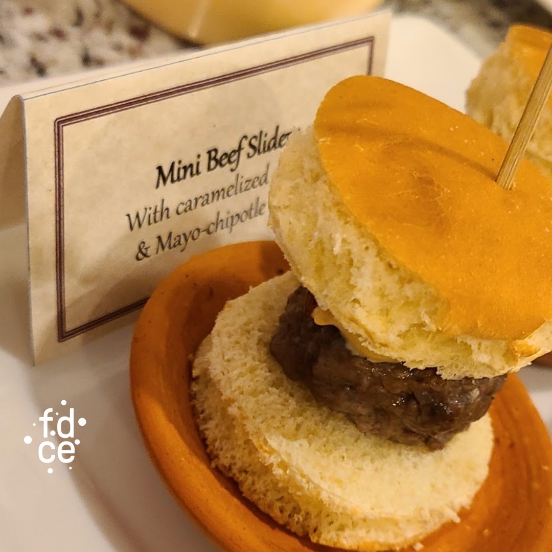 Foodesign_ce's tweet photo. Custom Menu for your event!! https://t.co/NF06v0TNhg