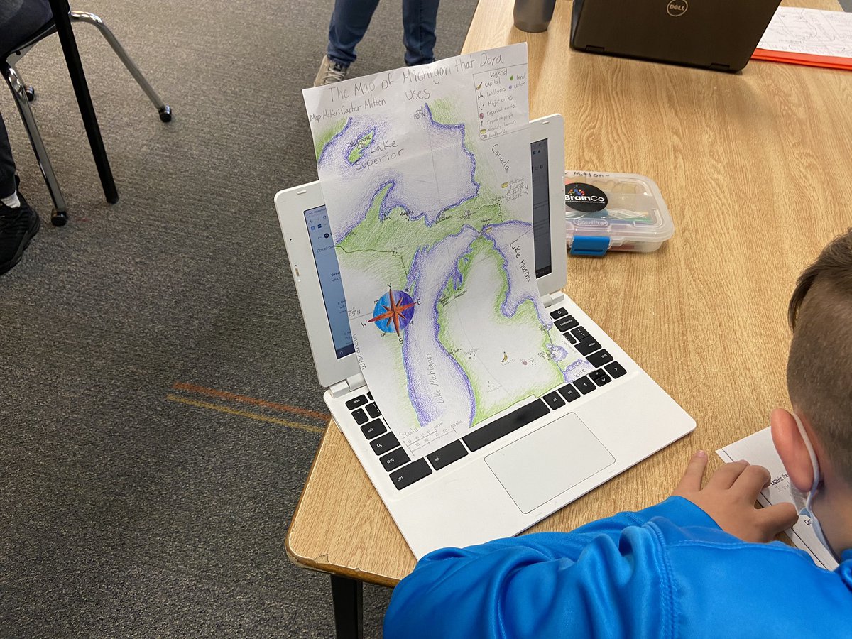 MrPeetsTweets's tweet photo. Finishing up our mapping unit. Awesome final products from our students! #smslearn https://t.co/mfJg3ZvYhl