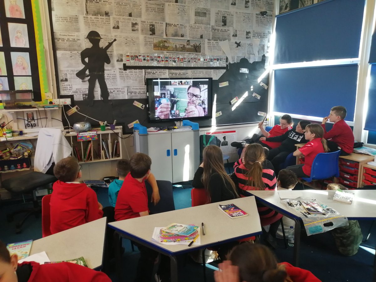 CraigfelenP's tweet photo. Fab afternoon author session for #cfp56 and #cfp45 with @GabrielleKent and @GuyBassBooks Thank you @Literacy_Trust for organising we really enjoyed. #cfplit https://t.co/EZlOnSLIDA