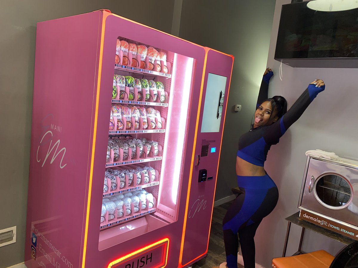 _EmaniMilan's tweet image. I DID IT YALL 🥳🥳🥳

The FIRST YARN VENDING Machine EVER!!!! And guess who did it ?? A black girl from Philly 📍🐐

You can to purchase yarn NOW 🙏🏾

1632 Cecil B Moore Ave✅

Make a purchase, Take pictures, listen to music!!!

It’s a whole vibe... I’m tellin you📍
Rt &amp;amp; Share!