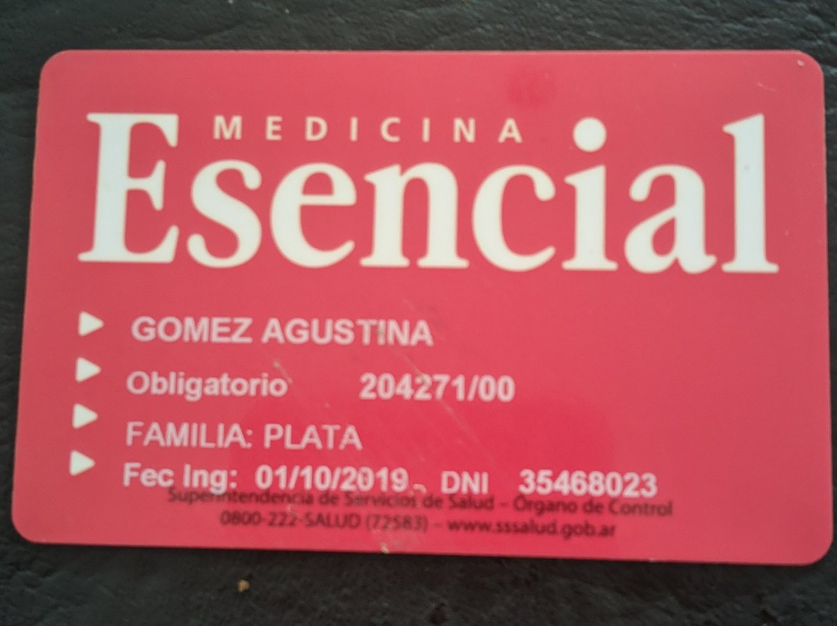 AgosCardinale's tweet photo. ENCONTRÉ ESTA CREDENCIAL DE ESENCIAL EN CALLE SANTA FE, ENTRE RODRIGUEZ Y PUEYRREDÓN. ME AYUDAN A DIFUNDIR? ROSARIO!!! https://t.co/qdEC2mBCp4