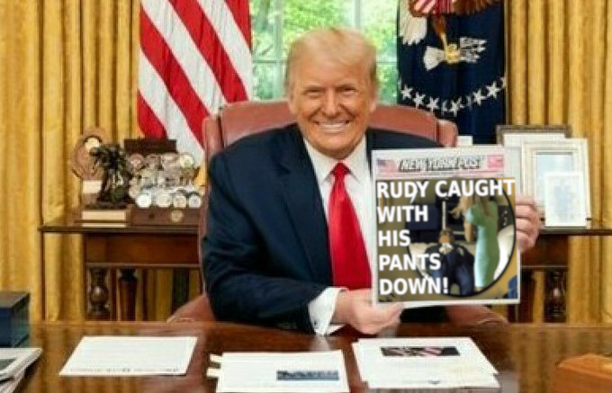 MemesForDems's tweet photo. @aravosis Where's @NYPost when you need them?
Rudy's #TuckGate is the real story.
Any surprise this guy had the #LaptopFromHell?
More like the #LaptopFromRudy.
#PedoRudy #PedoTrump https://t.co/kPAqTICjBN