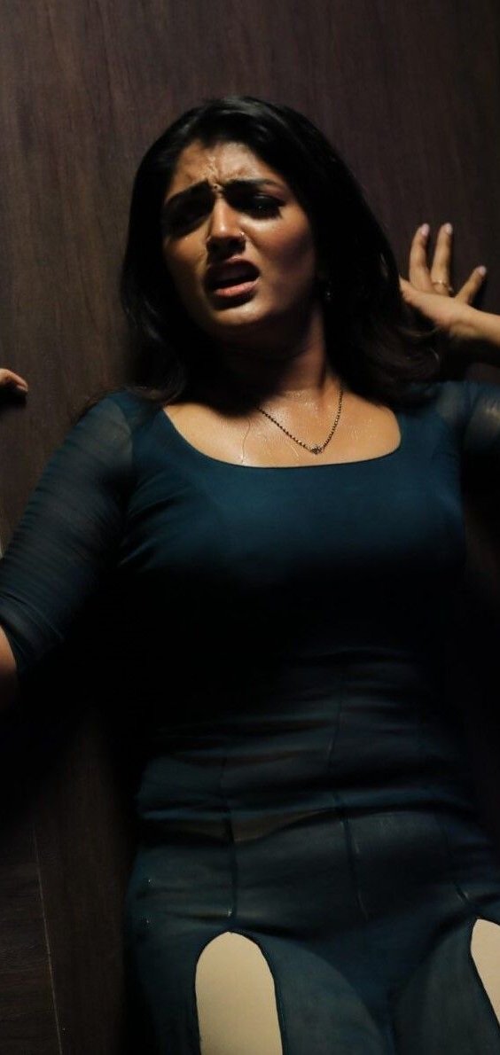 ActressThanos's tweet image. #EeshaRebba