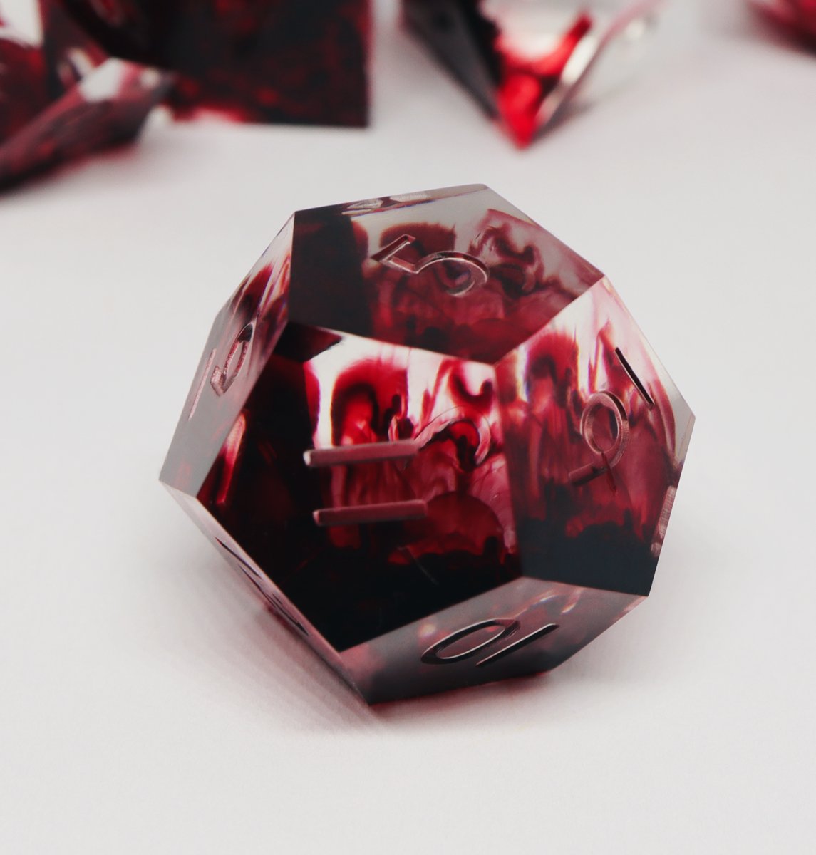 EVERYTHINGDICE's tweet image. PERSEPHONE'S FURY 🩸 my attempt at blood-style dice #dnd #ttrpg #dice