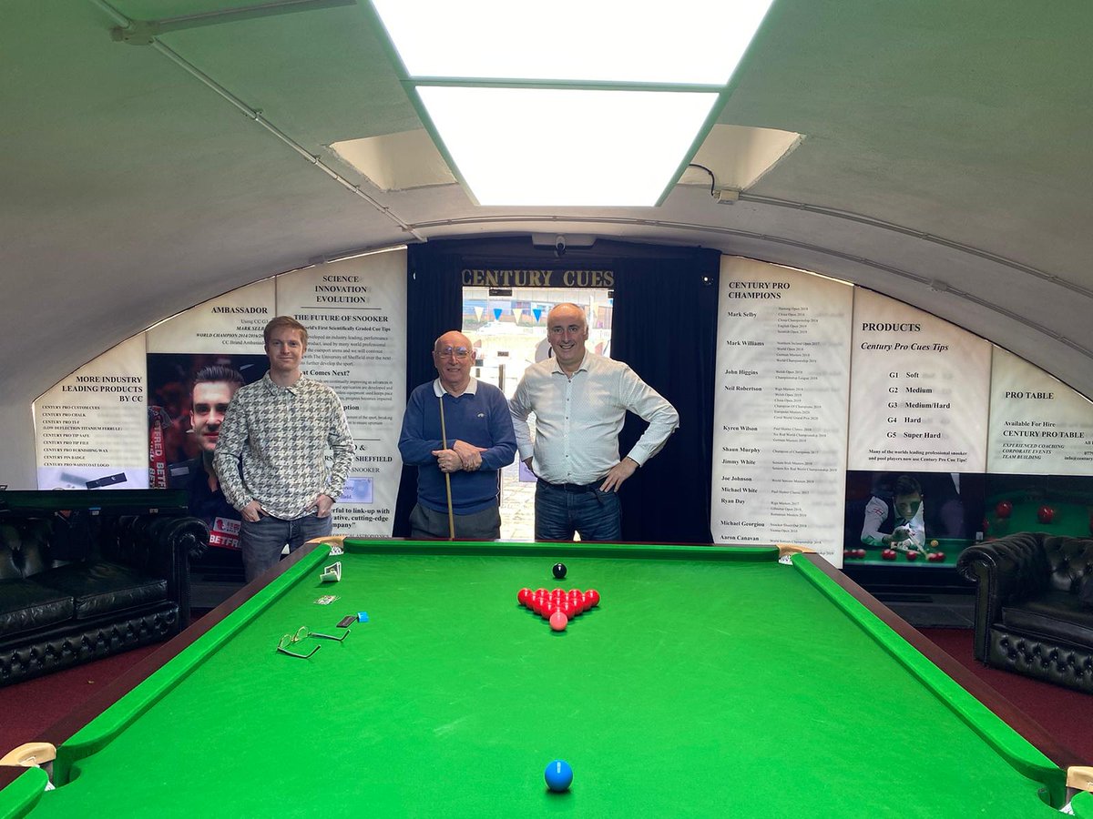 CenturyCueTips's tweet photo. We have had the pleasure of one of the worlds leading snooker coaches visit CC HQ here in Sheffield. Barry Stark has looked in depth at our new innovation, the CC low deflection titanium ferrule. And he is very impressed so he’s decided to upgrade his cue today. #titaniumferrule https://t.co/zIzkHJSiJN