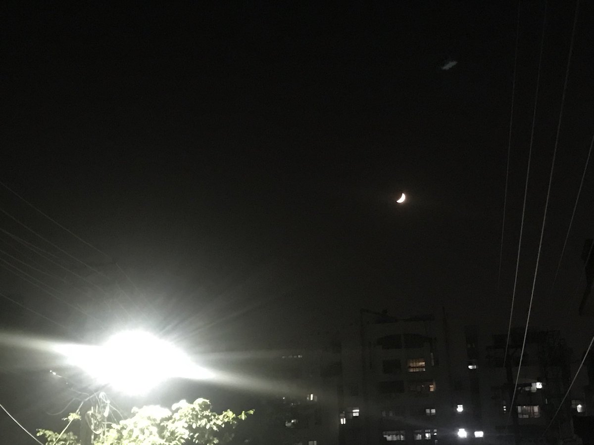 manishindiatv's tweet photo. Ve fer tainu pata lagna
Kiven pitta jandae paani khara khara
Ve tu mainu chad jaana
Gallan teriyan ton lagda ae yaara-
@BPraak
#Mann
#Moon
#Nebulla
🌚 https://t.co/05odoPbtdl