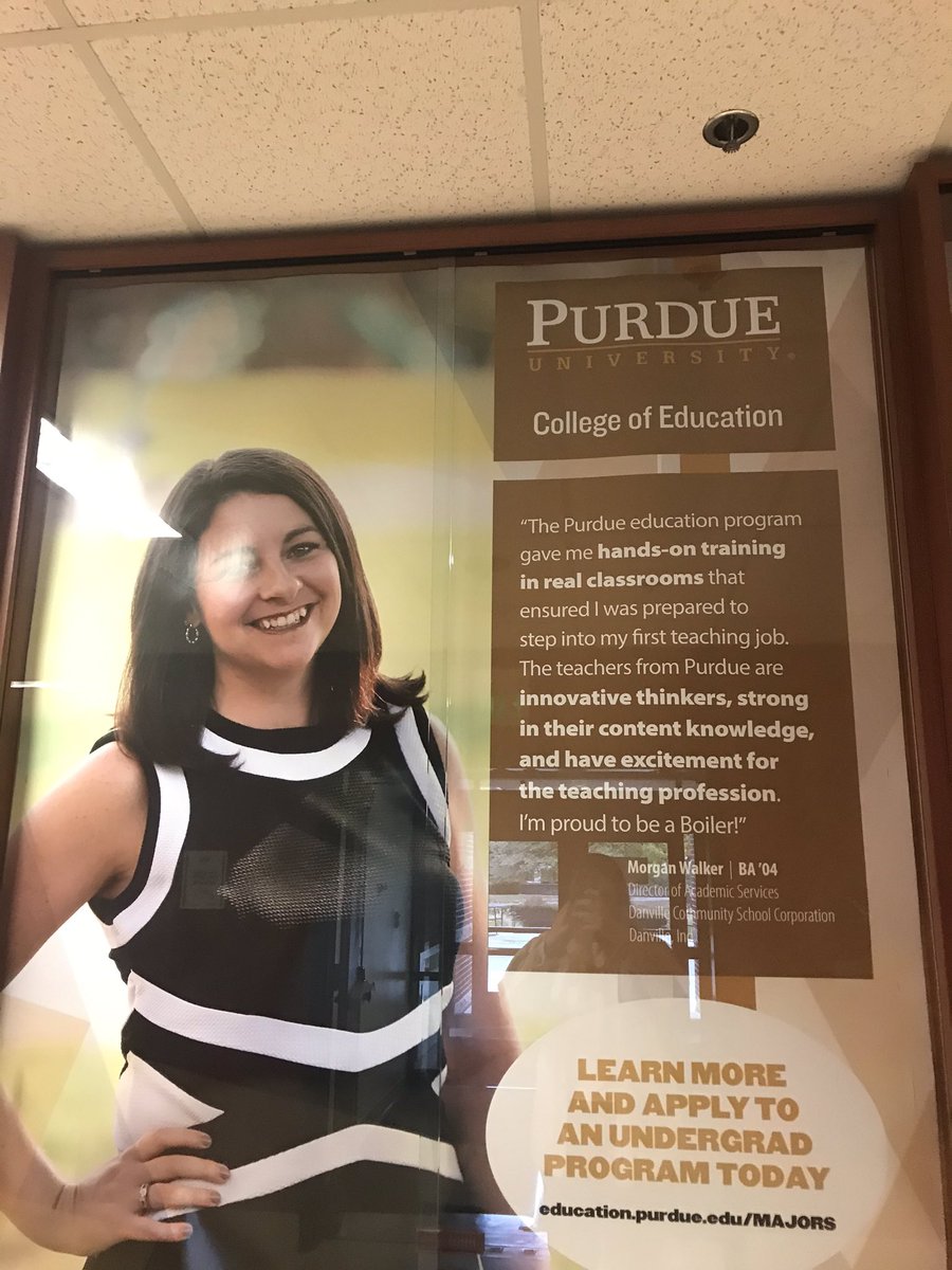 beccamarie00's tweet photo. Well the lighting gave really bad reflections, but 4 years on this campus, and I just found this gem :) Happy to have great educators like you! @walker8208 @DCSCWarriors https://t.co/sOxXEAJthu