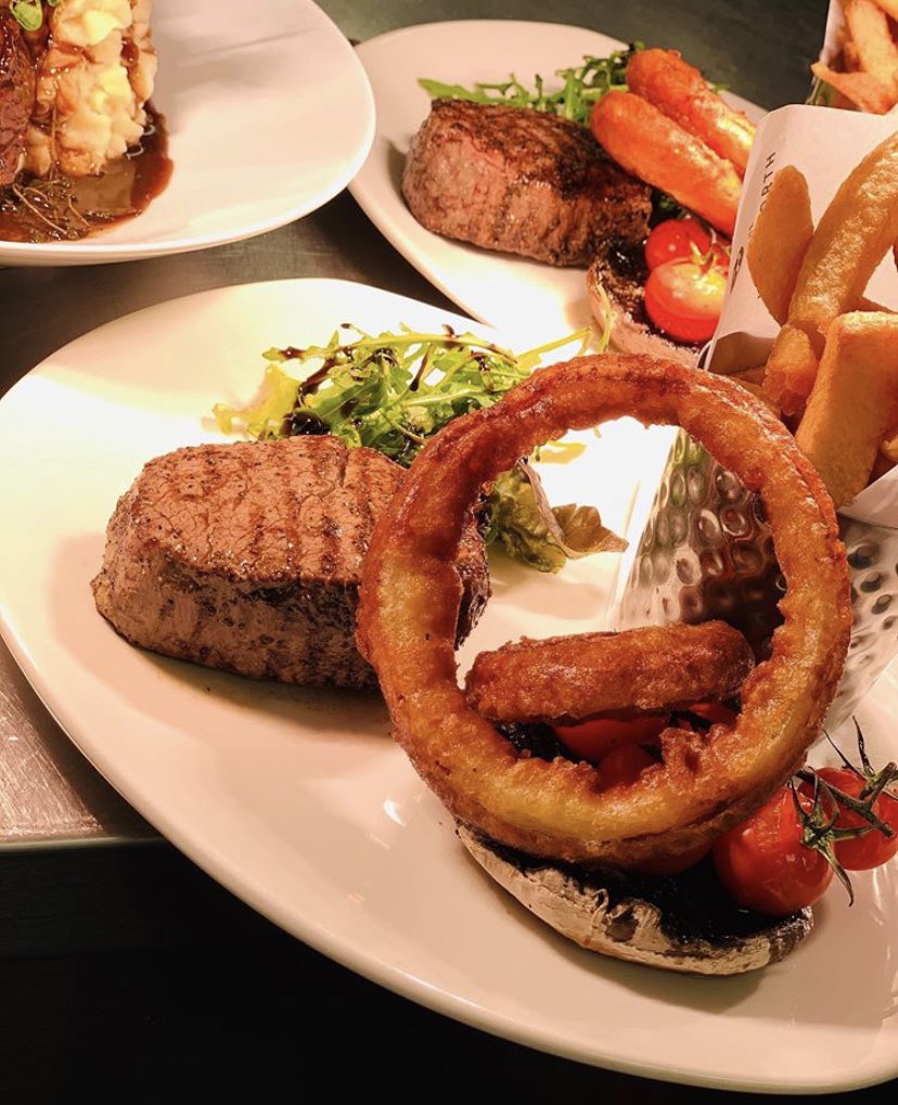TheTalbotInnS75's tweet photo. We only have a handful of tables left for tonight! π 25% off your bill (including drinks). Full menu available to takeaway π#bethereorbesquare #calltobook #bookonline #loveyourlocal #thursdaycountsastheweekend https://t.co/DzhMBuRhlQ