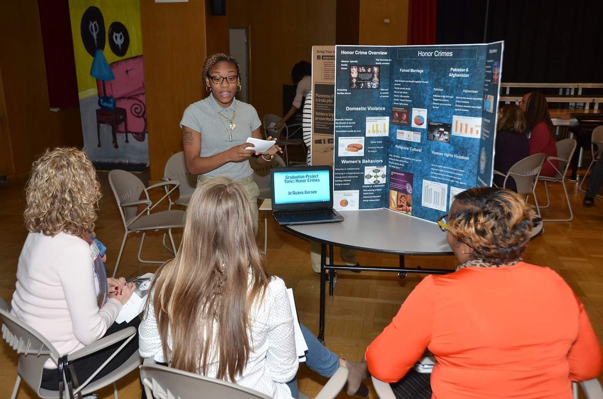 CityHighPgh's tweet photo. CITY HIGH - CREATING RESEARCHERS ONE STUDENT AT A TIME
City Highβs innovative Information Literacy program creates researchers starting in 9th grade. (Continued)
#CityHighPgh #GradProject #GrowingResearchers https://t.co/0ZY1MHTmtn