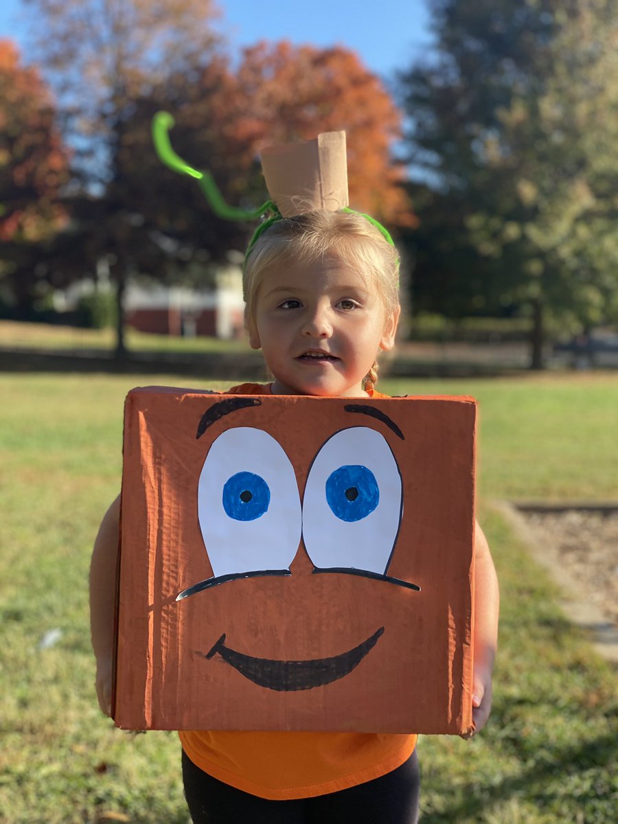 Megan Scott tweet media