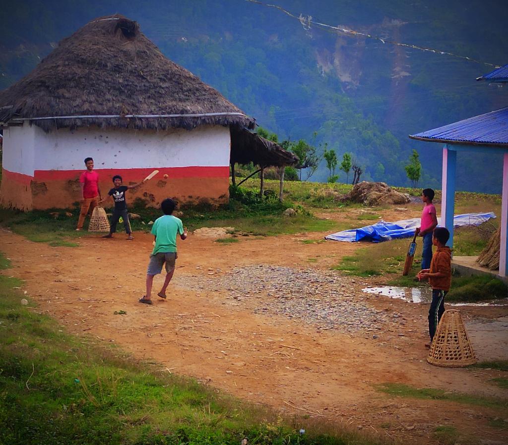 ICC's tweet photo. A fine view at fine leg 😍⛰️ 

📍 Syangja, Nepal
📸 Bishwas Bhattarai https://t.co/Ab2VecOLHZ