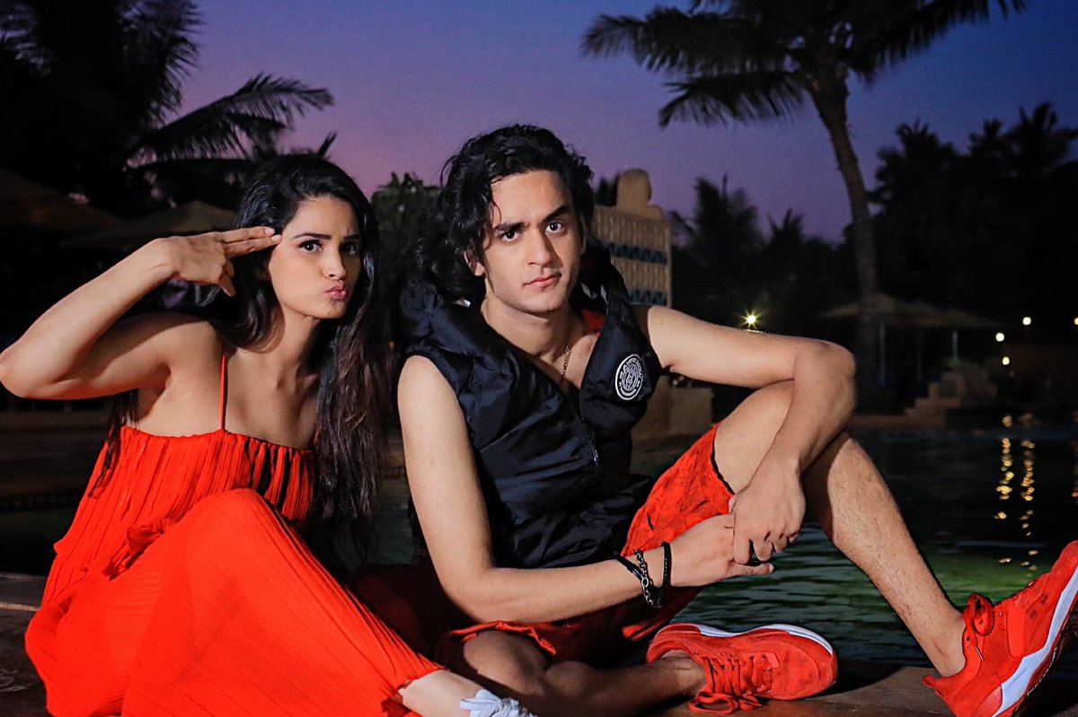 Vikas Gupta Family / Vikas Gupta Reveals His Mother Brother Walked Out