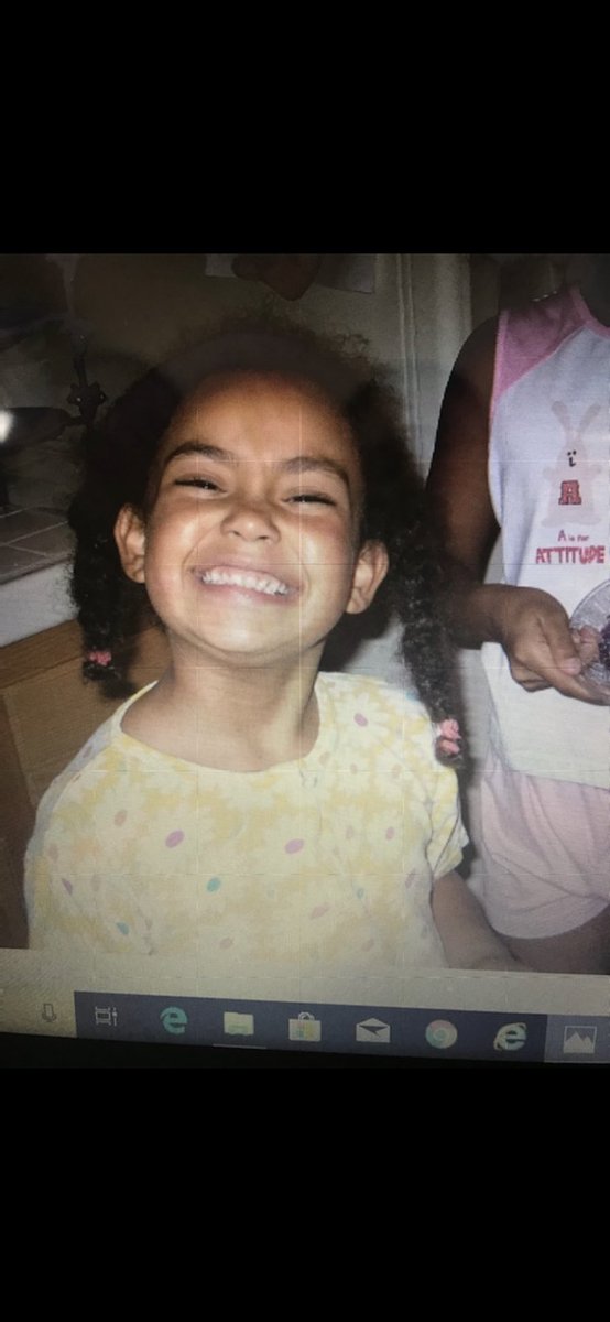SoftballUmpi's tweet photo. #tbt to one of our seniors who loved watching Dora the Explorer and going fishing while munching on some delicious Goldfish. 🤩

#SoarTogether #CompeteEveryPlay https://t.co/qerDmwjm37