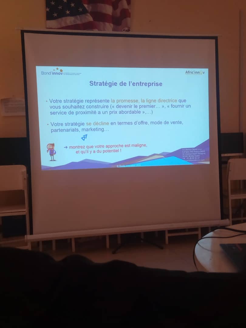 Cipmen's tweet photo. #Agadez #NESAP
#CIPMEN_Agadez.
Ça avance ??? Bien sûr !
En effet, toujours dans le cadre du projet de promotion des entreprises du domaine du solaire #NESAP, la cohorte 2020 de la région d'Agadez poursuit ces formations notamment sur le thème du Business Plan.
#cipmenforall https://t.co/RC60FClJv6