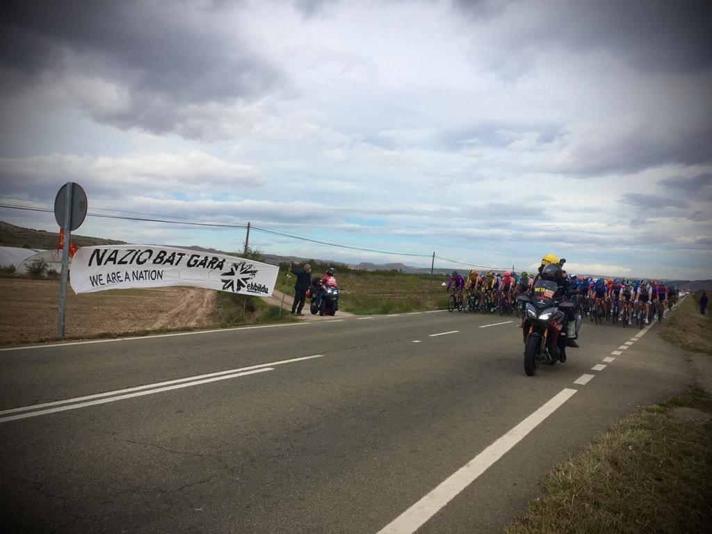 LODOSA,EHKo buelta agurtzen.Despidiendo la vuelta a Euskal Herria
#NazioBatGara #SomosUnaNacion #WeAreANation #NousSommesUneNation