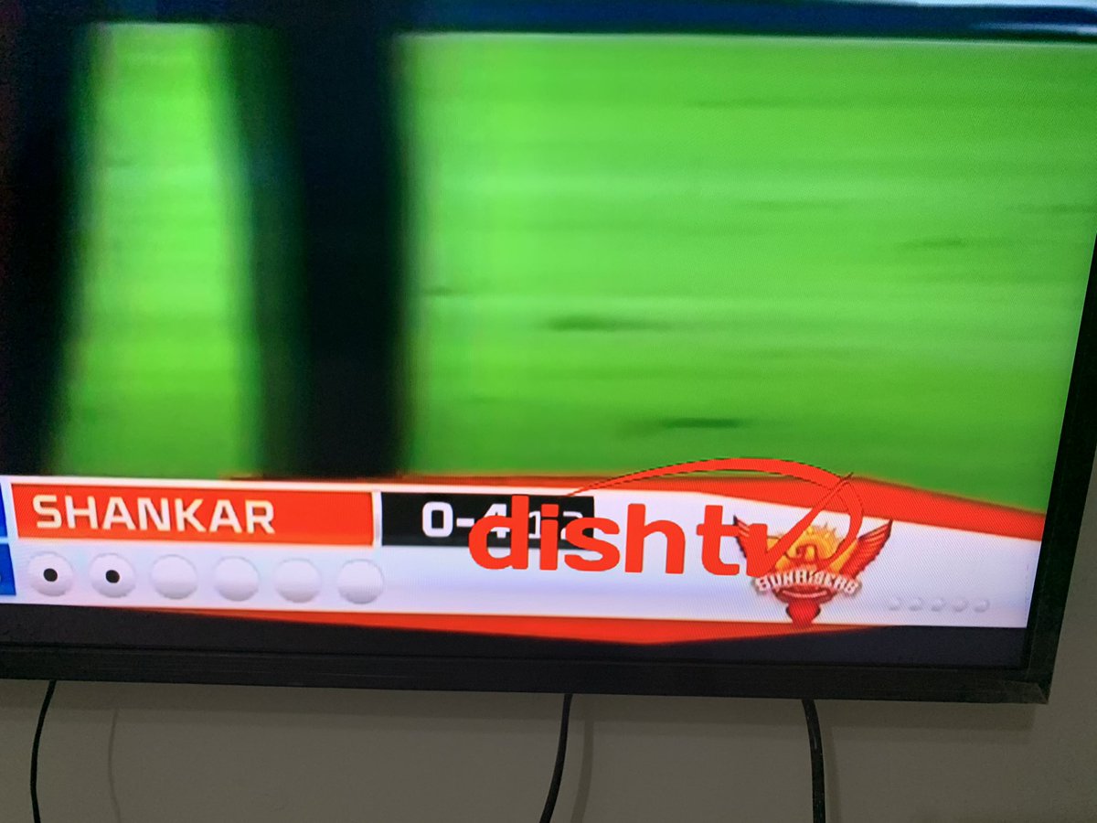 ravikanthsahu's tweet photo. @DishTV_India  can you not block the screen with your logo. Find another corner on top of screen https://t.co/0v4H2o4d5z