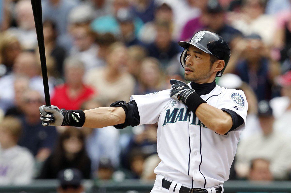 Drianrogelio's tweet photo. ¡Happy Birthday 47th Ichiro Suzuki! 🎂🎉🎁

👉 Novato del Año LA (2001)
👉 MVP LA (2001) 
👉 10 x #AllStarGame 
👉 MVP ASG (2007)
👉 10 x #GoldGlove 
👉 3 x #SilverSlugger 
👉 2 x AL Batting champion 
👉 7 x AL Hits Leader
👉 10 x 200 + Hits Seasons
👉 Champions #WBC06/09 🌎🇯🇵🥇 https://t.co/w3yXG7gcie