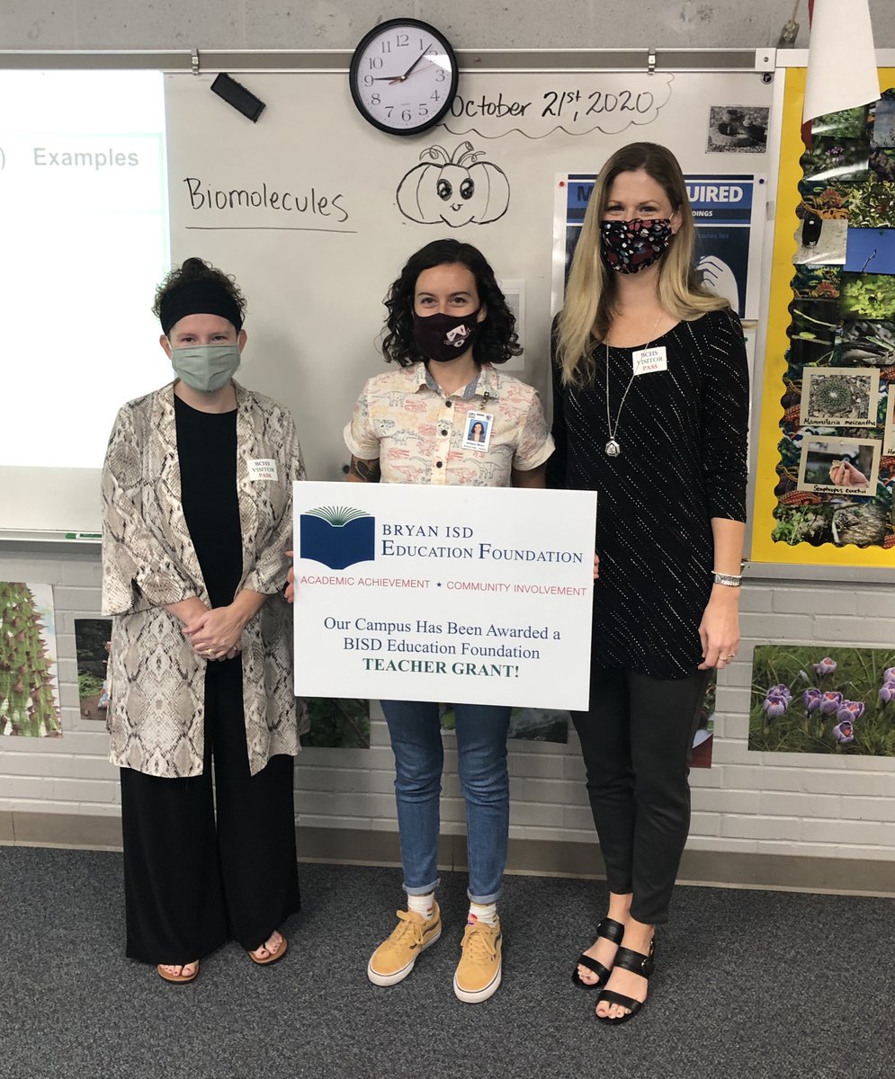 Collegiate_BISD's tweet photo. Congrats to Collegiate PreAP Biology teacher Mrs. @aubanymarie Moon for being awarded at BISD Education Foundation Grant! #CollegiateThings #NaturalistsClub @BryanISD @rara04 @GCarrabine @BryanISDSup https://t.co/SQqbfofdz2
