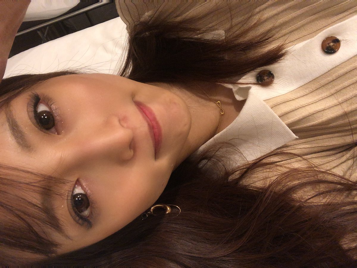 kannaimai's tweet photo. なんか疲れたよぉ(*´ο`*)
みんなもお疲れ様❤️

よし！明日も頑張ろうね٩(*´꒳`*)۶
おやすみ😘😘 https://t.co/KhUjuRRk8p