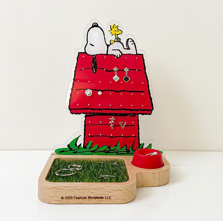 SnpyOnly's tweet photo. Pre-order awesome licensed Peanuts products at a discount! 3 days only!

https://t.co/jGRMnJWYsw

#snpyonly #snoopy #peanuts #peanuts70 #peanuts70thanniversary https://t.co/pwQuH5yqGl