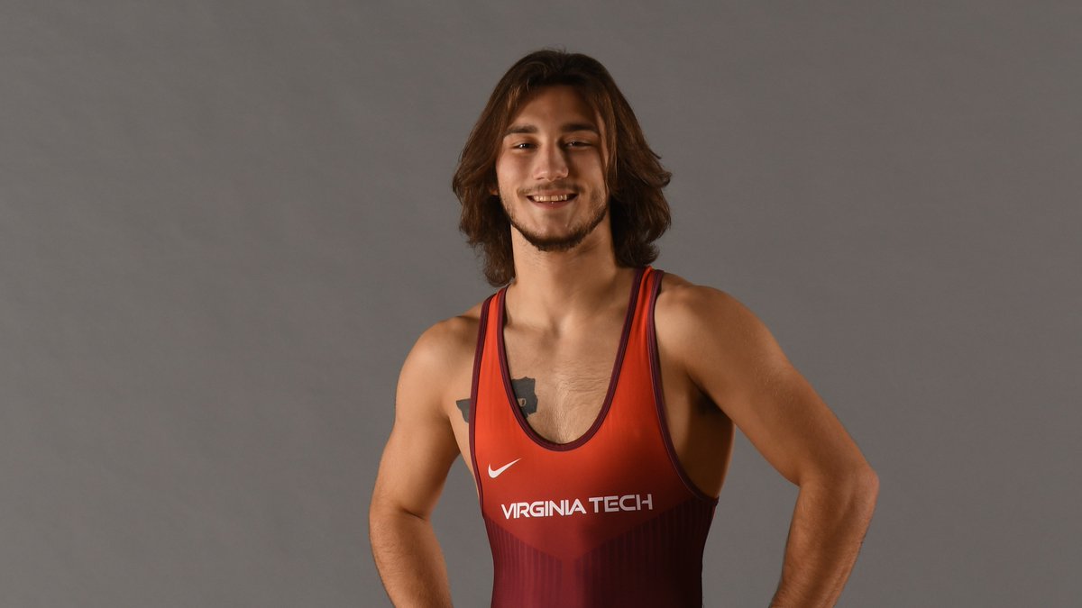 Media Day BTS 📸💎

Presenting your 2020-2021 "Hokies Wrestling All-Hair First Team" 🏆🦃 #ALLIN