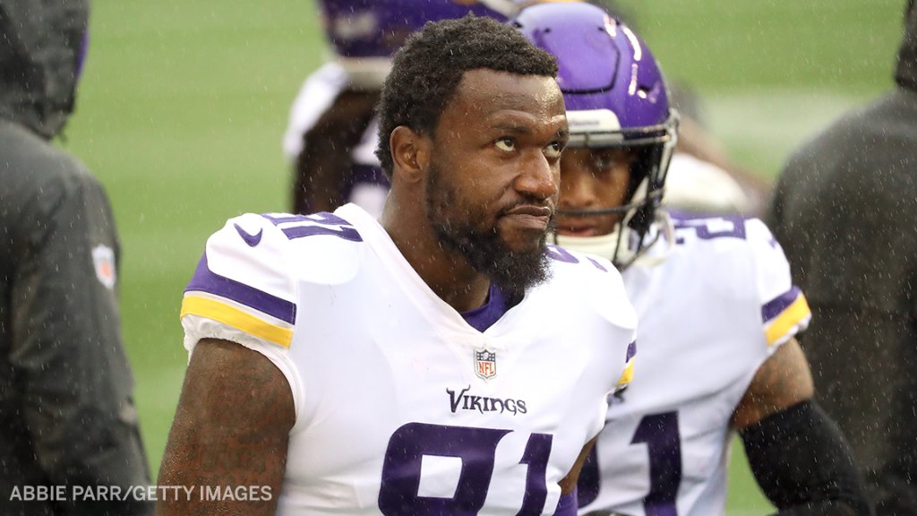 Breaking: The Vikings and Ravens are finalizing a trade to send DE Yannick Ngakoue to Baltimore, sources tell @AdamSchefter: https://t.co/8vFeGSTlLs https://t.co/IldTKlrpsk