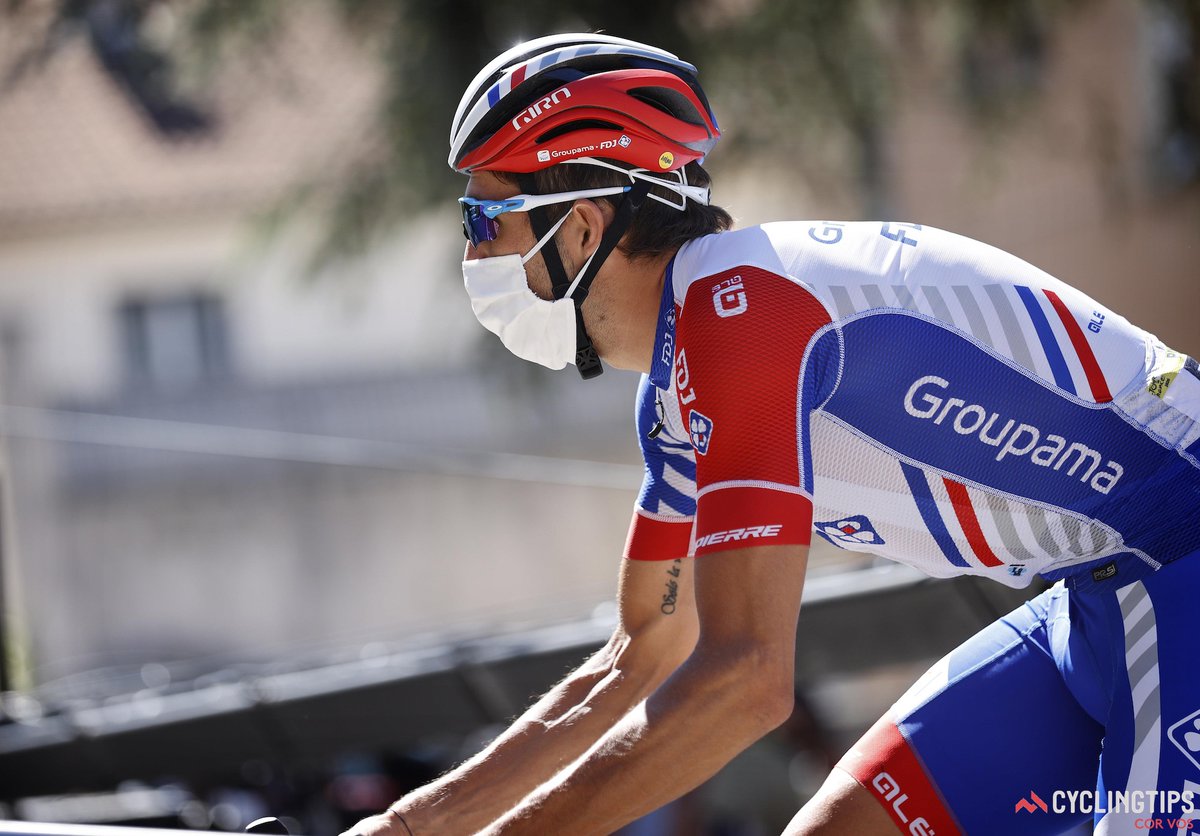 Thibaut Pinot abandons the Vuelta a España due to back pain https://t.co/BlaLXPReI7 https://t.co/L0rCwh7pgj