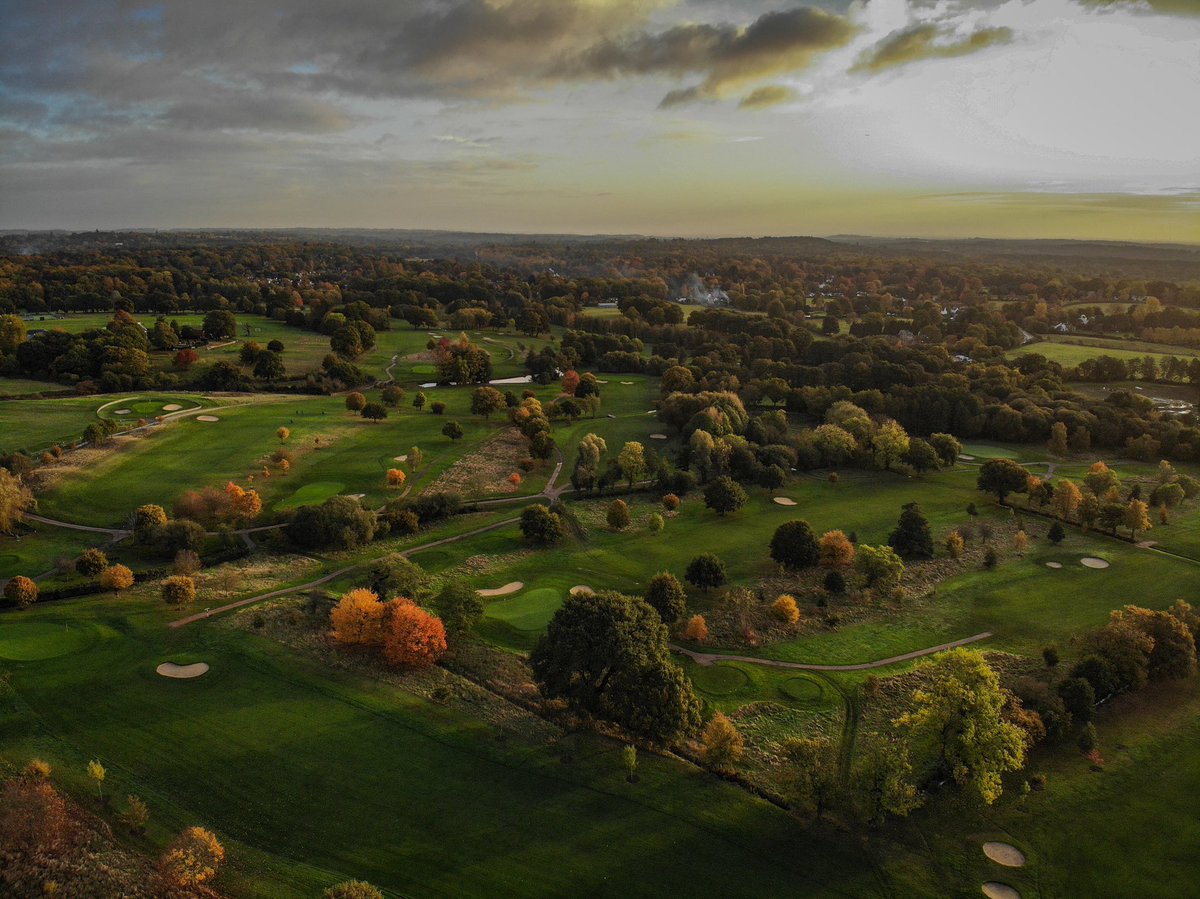 Loving the Autumn colours across the course. <a href="/WindleshamAGR/">WGC Agronomy</a> <a href="/WindleshamGolf/">Windlesham Golf Club</a>