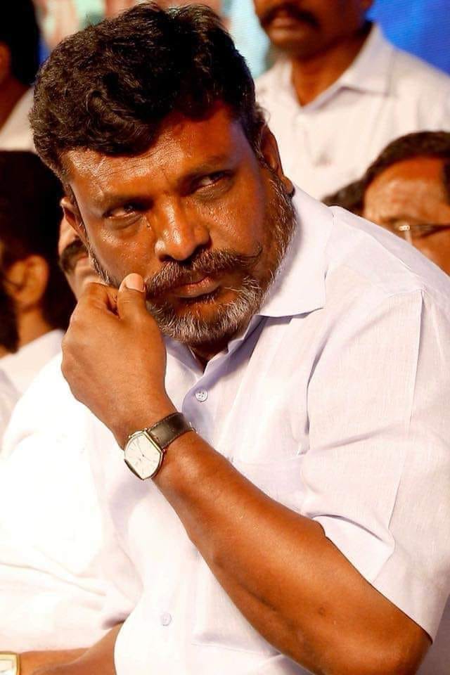 rsa_92's tweet photo. #சமத்துவம்_சனநாயகம்
 இதை
சங்கிகள் எதிர்க்கின்றனரா அவர்களை எதிர்ப்பார். சாதியவாதிகள் எதிர்க்கின்றனரா அவர்களையும் எதிர்ப்பார்..
நீ எதிர்க்கின்றாயா உன்னையும் எதிர்ப்பார்.

கொள்கை ஒன்றே கொண்ட லட்சிய வாழ்வது அவருக்கு.

#சனாதனத்தின்_நேர்எதிரி_Drதிருமா https://t.co/QFFYl4SgMi