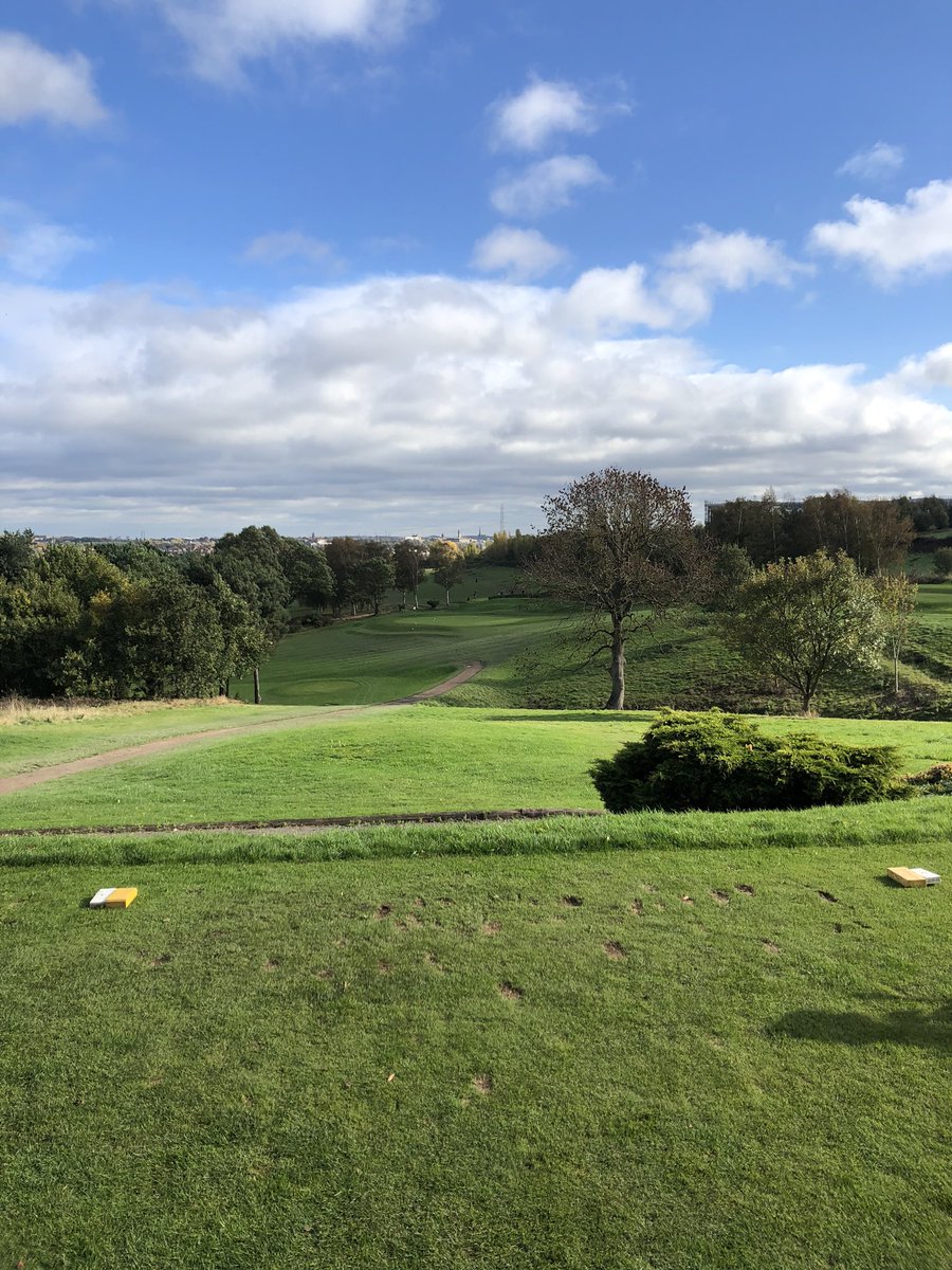 ABooth95_'s tweet image. Hitting a ball abart earlier with @Tlowe1993