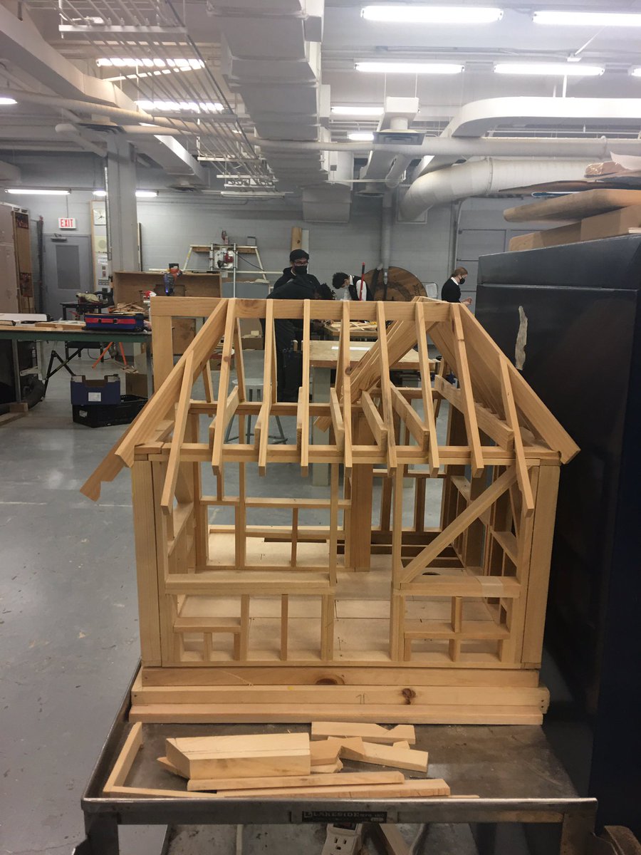 Senior Tech Design students making magic happen in the shop. Check out our SHSM Construction program! <a href="/1wholeads/">Kimberly D.</a> <a href="/AMazza7/">AMazza7</a> <a href="/ZeljkaTCDSBSHSM/">Zeljka</a>