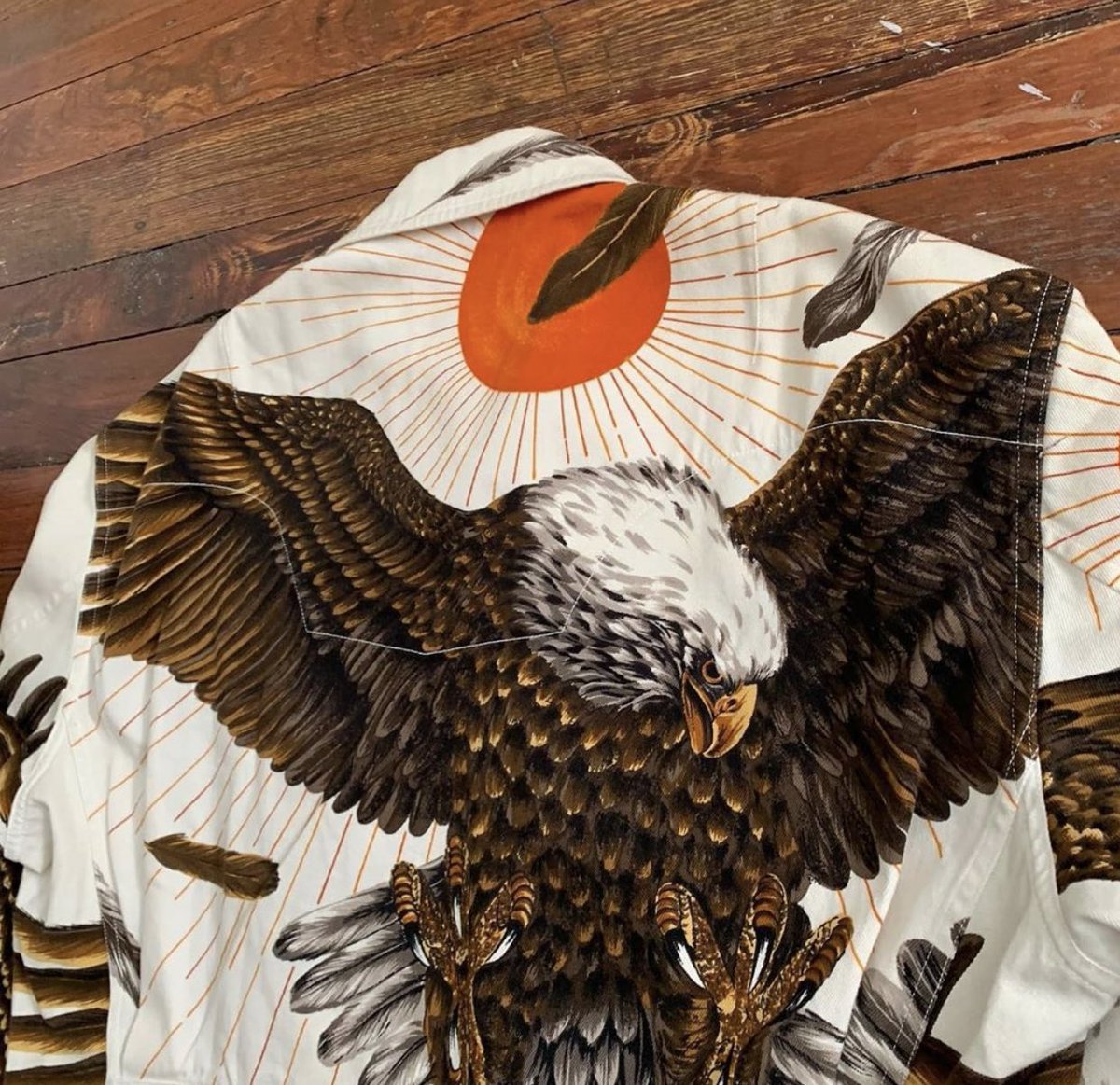 StreetFashion01's tweet photo. Issey Miyake Spring 1994 ‘Rising Sun’ Jacket! https://t.co/crwuD7PBZT