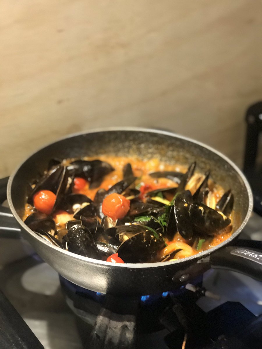 Go Dutch tweet media