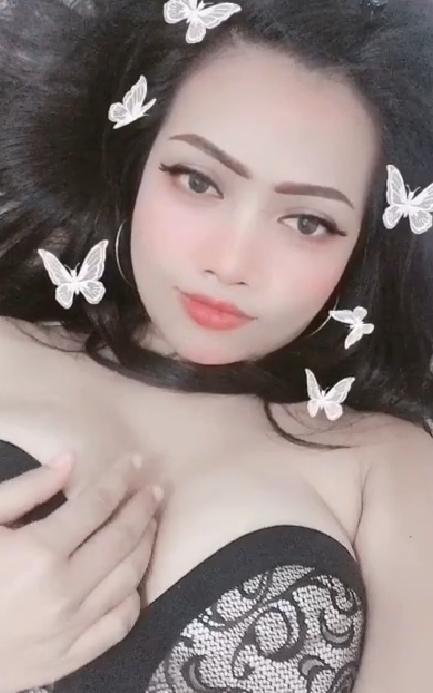 EJupitasari's tweet photo. Malam jumat nasip janda yaaaaaa selalu bobok sendiriiii 😌ya sudah saya bobok dulu .tapi ada yang brrsuka rela gak bantuin lepasi BRA ini dlu gak bisa bobok klo teriket BRA 👅👅👅👅💦💦💦🍼🍼🍼 https://t.co/y6tDLxsTD9