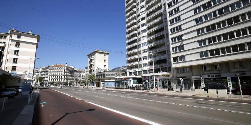 Var_Matin's tweet photo. Couvre-feu dans le Var dès samedi: voici les règles en vigueur et l'attestation de déplacement https://t.co/YOuXJCauMM https://t.co/OvJAoJ7UDF