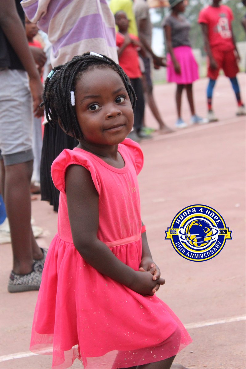 Hoops4HopeZim's tweet photo. It’s the vibrant energy from Hoops 4 Hope Coaches that brings all the kids close to each other to learn, play and grow.
#ubuntumatters #pinkforbreastcancer #breastcancerawareness #guidethem #empowergirls #education #sportsmatter #lifeskills #throwback https://t.co/qClZh2lvO7