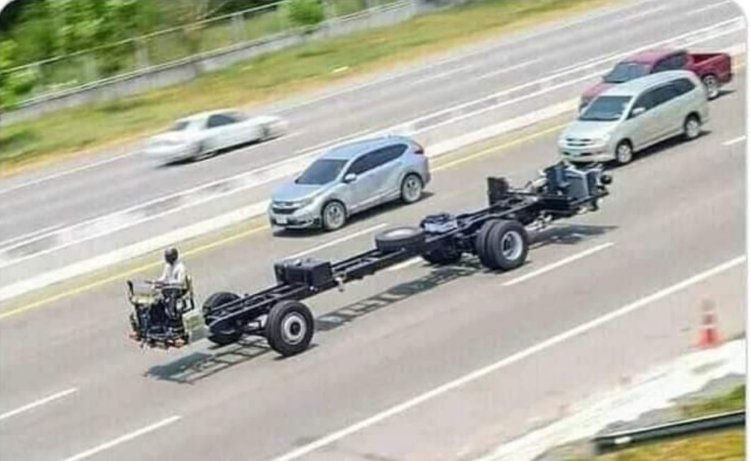 Caminhão de transportadora retornando do Rio de Janeiro.
#WitzelNaCadeia
#NaoVotemNoDEM