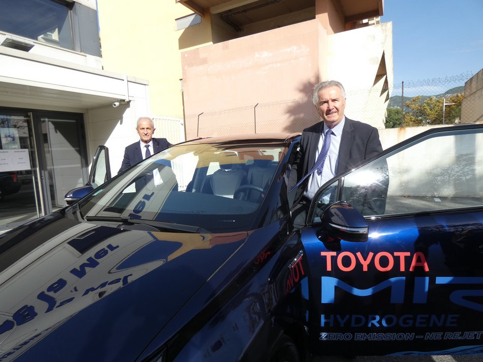 Fuel Cells Works tweet media