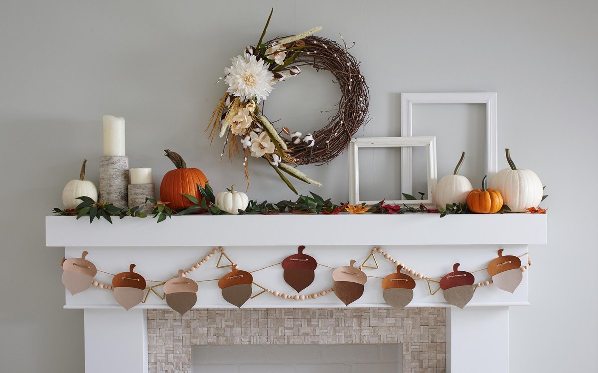 Get your home autumn-ready with these DIY fall décor ideas.

Click the link below for the full article via @betterhomesandgardens bhg.com/thanksgiving/c…