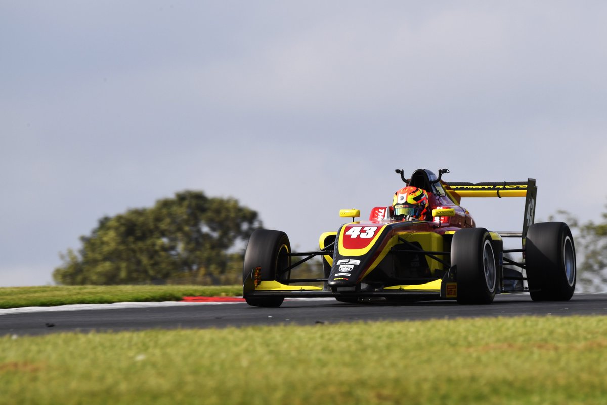 's tweet image. Wrapping up a busy start to our weekend at @DoningtonParkUK! 👌💯

Four solid sessions in the books for both teams - and plenty of hard work to do overnight ready for tomorrow! 🏎️💨

#CDR | #BritishF3 | #F3Cup